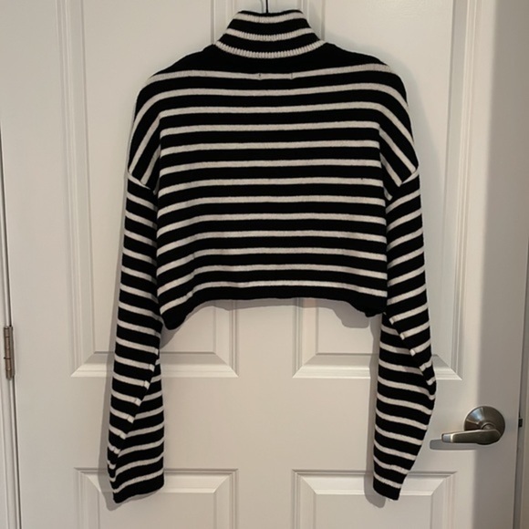 Stripe High Neck Oversized Crop Sweater 💕 - Picture 4 of 5